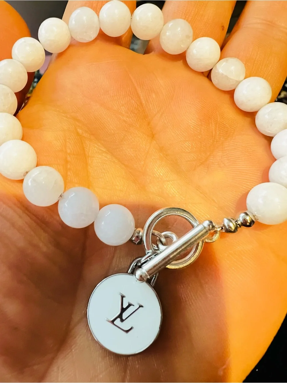 Unbranded white / silver Bead Toggle Bracelet 7.5 inch